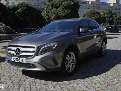 Mercedes-Benz GLA 200 (CDI) d 7G-DCT