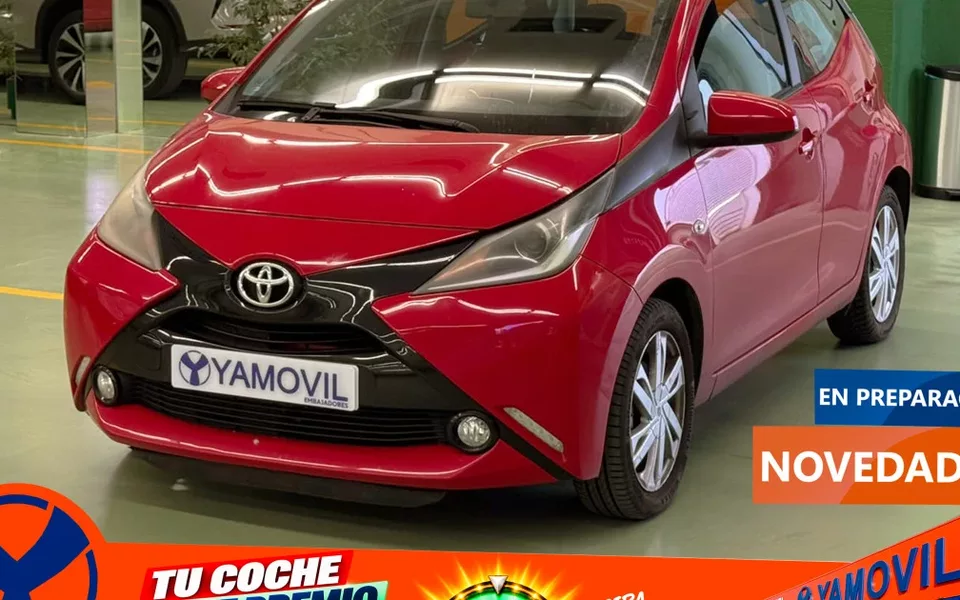 Toyota Aygo 1.0 70 x-play 51 kW (69 CV)