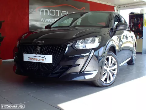 Peugeot e-208