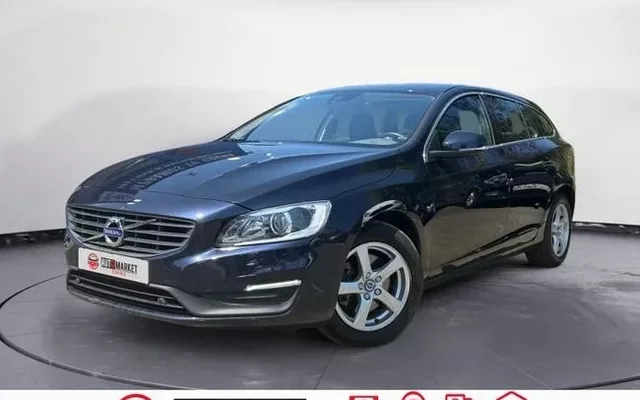 VOLVO V60 V60 D2 Momentum
