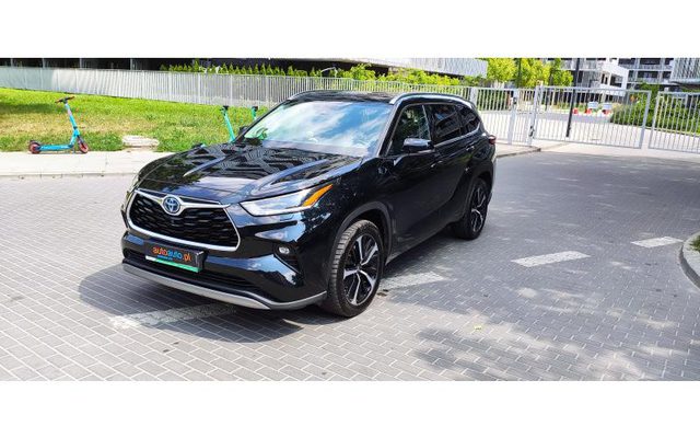 Toyota HIGHLANDER 2022