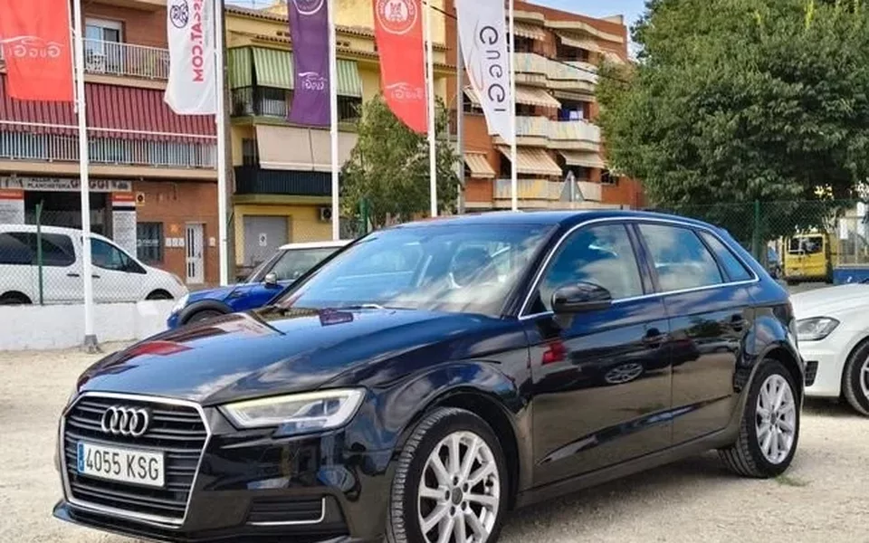 AUDI A3 Sportback 30 TFSI S tronic 7 vel.