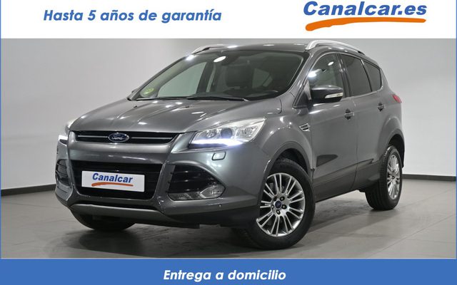 Ford Kuga Titanium 2.0 TDCi 140 CV Powershift 4x4