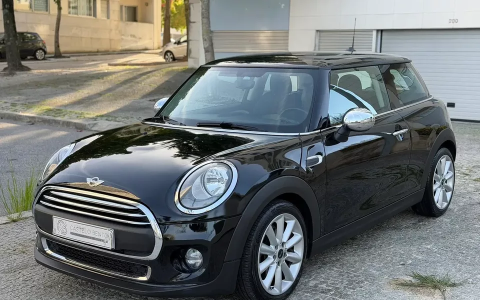 MINI 3 Portas One Blackyard
