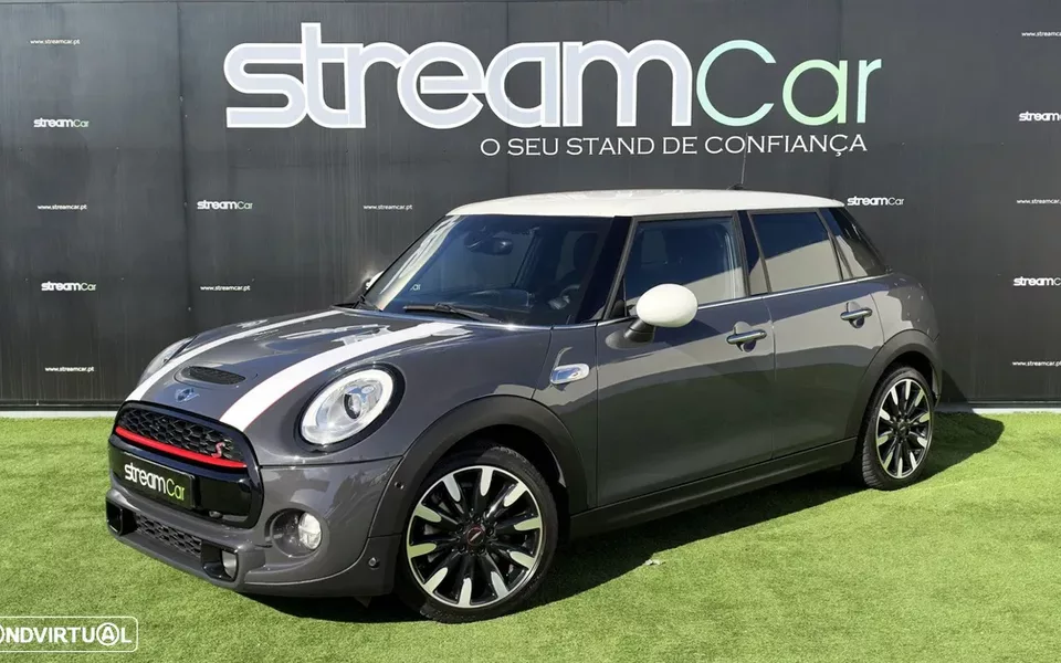 MINI 5 Portas Cooper SD Auto Desportiva