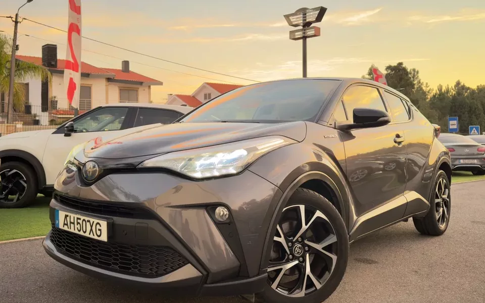 Toyota C-HR 1.8 Hybrid Square Collection