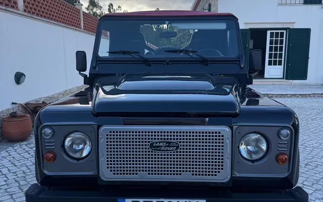 Land Rover Defender 90 DPF Soft Top E