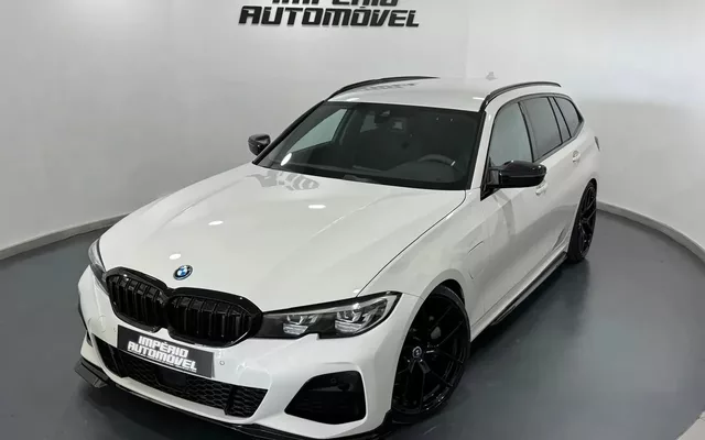BMW 330 e Pack M Auto