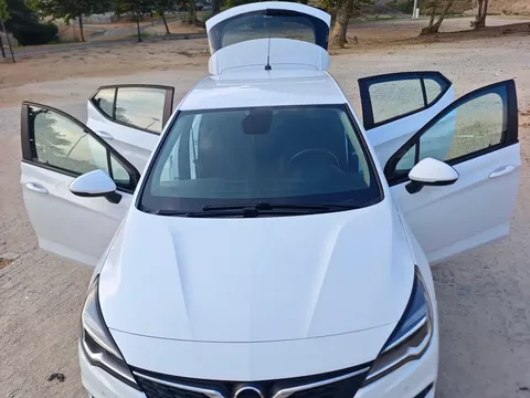 Opel Astra 1.5 D S&S Business Edition