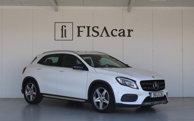 MERCEDES-BENZ GLA 180D AMG LINE AUT.