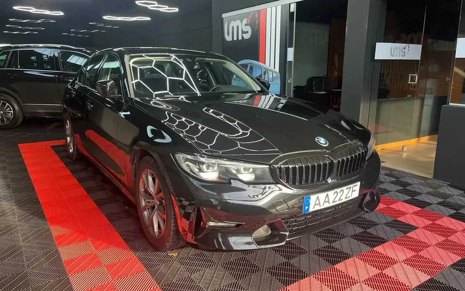 BMW 320 d Auto
