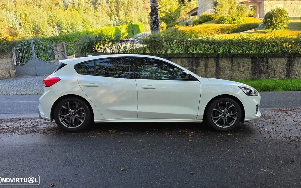 Ford Focus 1.0 EcoBoost S&S ST-LINE STYLE