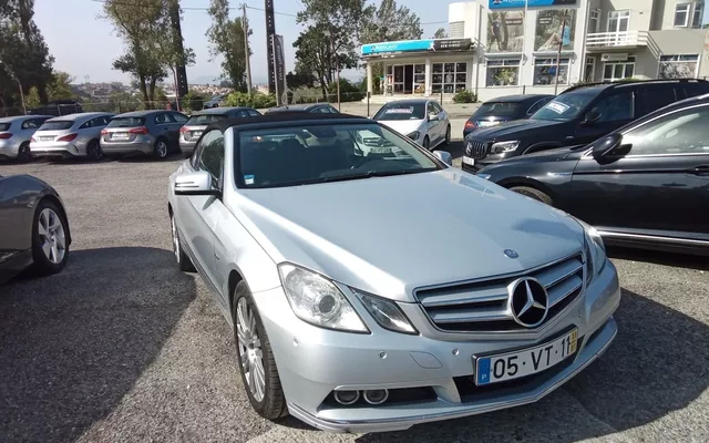 Mercedes-Benz E 220 CDI BlueEfficiency