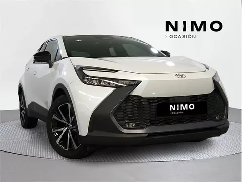 TOYOTA C-HR Advance Hybrid 140