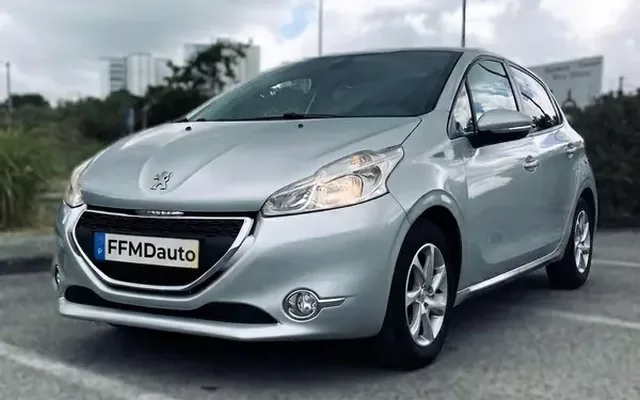 Peugeot 208 2015 1.4 HDi