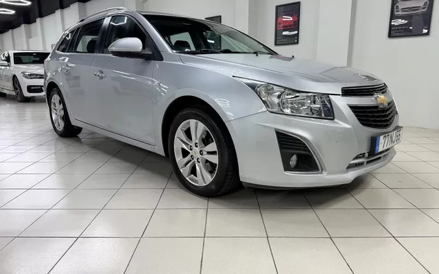 Chevrolet Cruze SW 1.7 VCDi LTZ