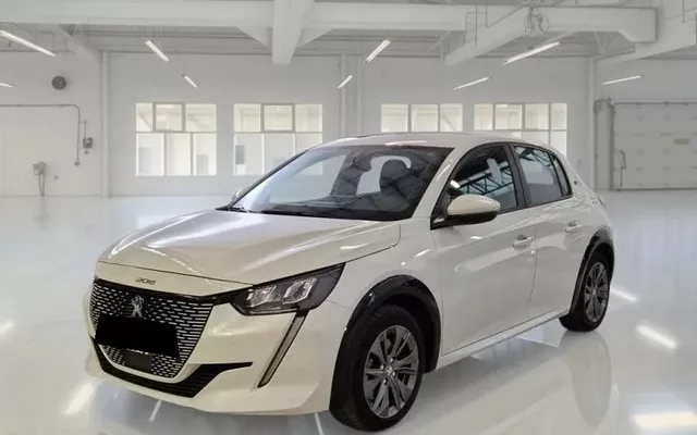 Peugeot e-208