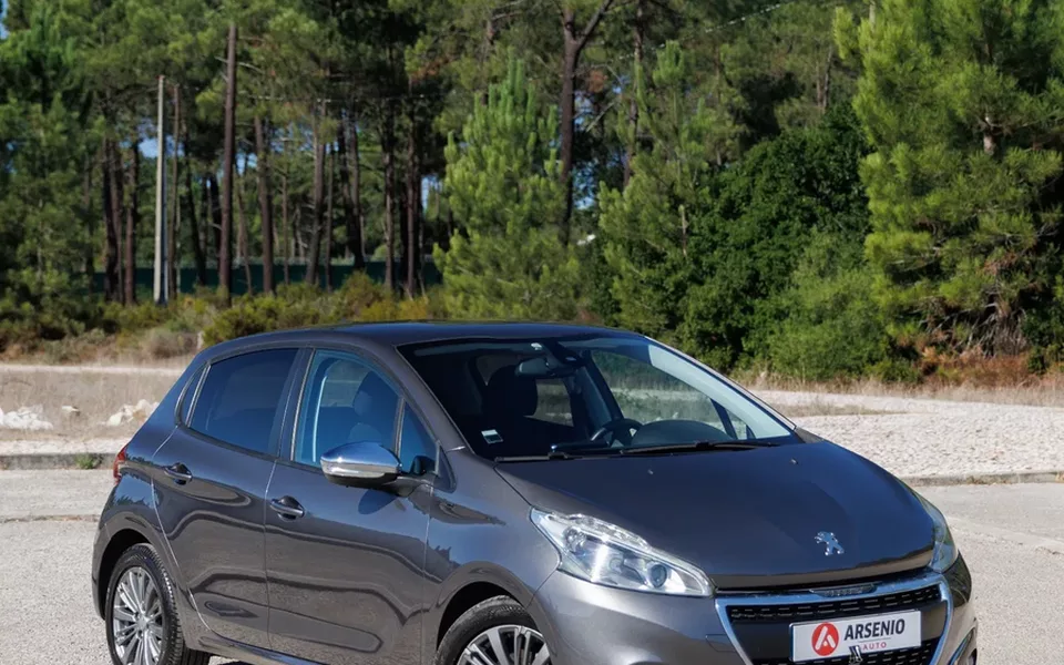 Peugeot 208 1.5 BlueHDi Signature