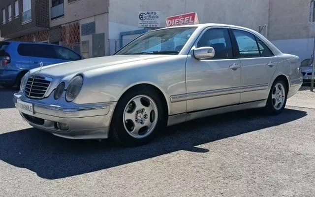 MERCEDES-BENZ Clase E E 320 CDI