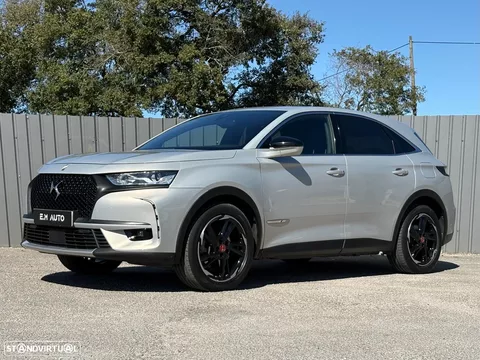 DS DS7 225 Performance Line +