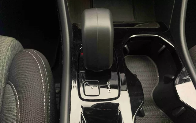 VOLVO - XC40 - XC40 2.0 B3 Plus Dark