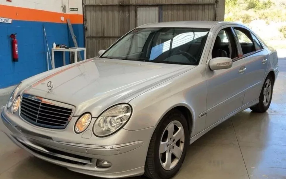 MERCEDES-BENZ Clase E E 280CDI 4M Avantgarde Aut. - 9990€ en Valencia