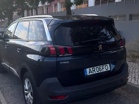 Peugeot 5008 1.5 BlueHDi Allure EAT8
