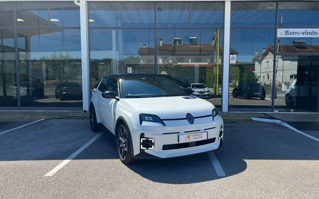 Renault 5 E-Tech 40 kWh Techno Autonomia Urbana