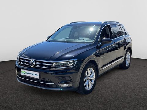 VOLKSWAGEN Tiguan AUTOMAAT 150PK HEAD-UP CARPLAY GPS TREKHAAK CAMERA SENSOREN