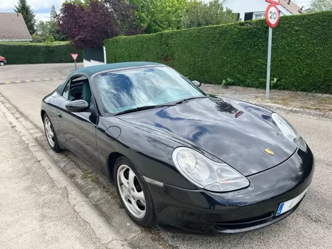 PORSCHE 911 911 Carrera 4 Coupé
