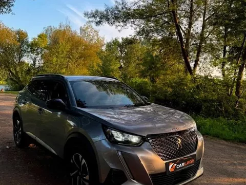 Peugeot 2008 PureTech 130 Allure Pack