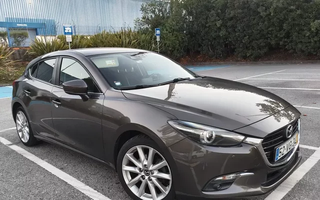 Mazda 3 Hatchback 1.5 Sky-D Evolve HS Navi