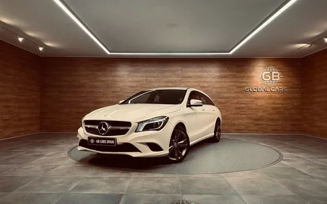 MERCEDES-BENZ Clase CLA CLA Shooting Brake 220d Urban 7G-DCT
