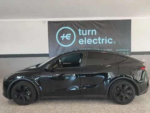 Tesla Model Y Standard