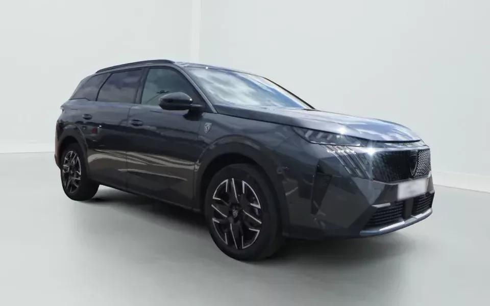 Peugeot 5008 Hybrid 145 e-DCS6 GT Zéro km immatriculé