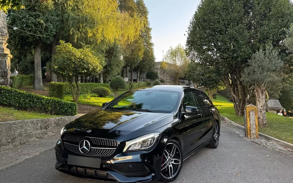 Mercedes-Benz CLA 220 d Shooting Brake AMG Line Aut.