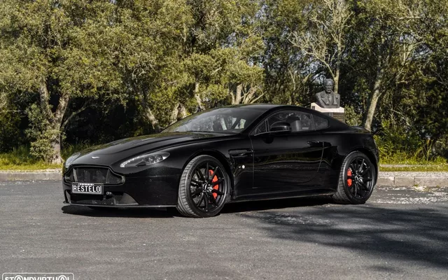 Aston Martin Vantage Coupe V12 S