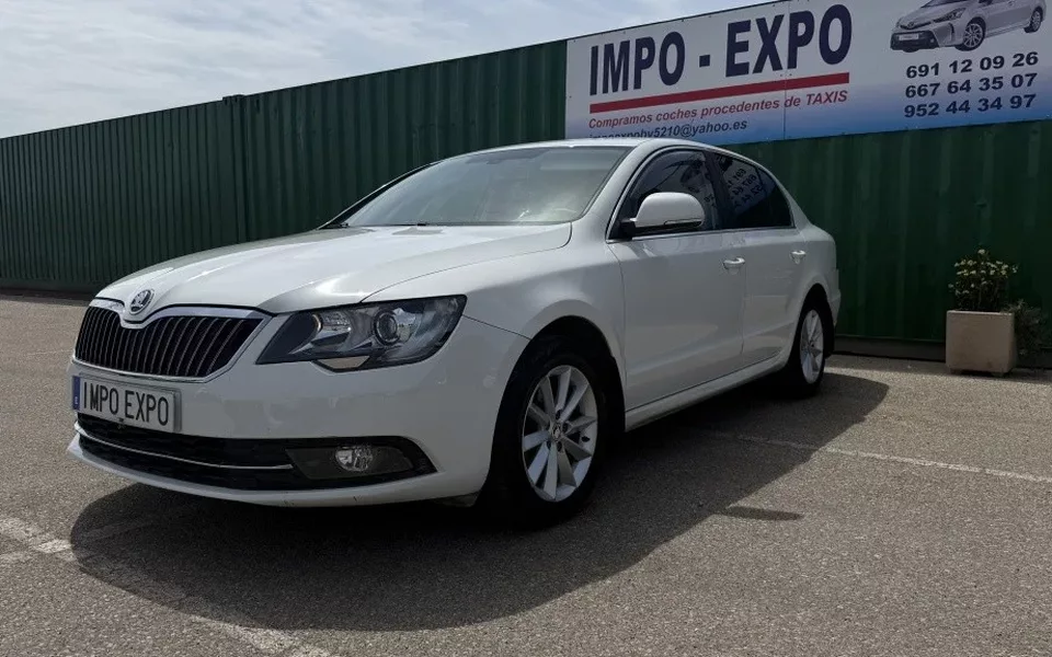 SKODA Superb Superb 2.0TDI CR Ambition