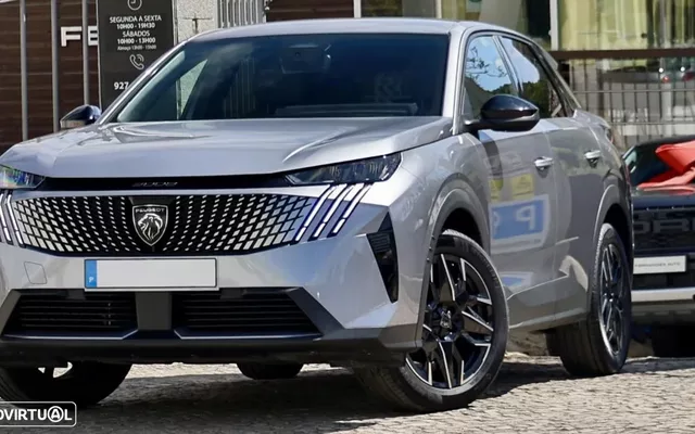 Peugeot 3008 1.2 Hybrid Allure e-DCS6