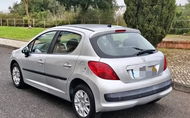 Peugeot 207