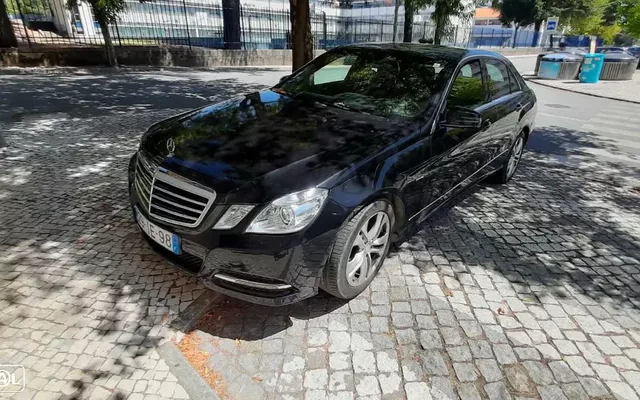 Mercedes-Benz E 220 CDi Avantgarde BlueEfficiency