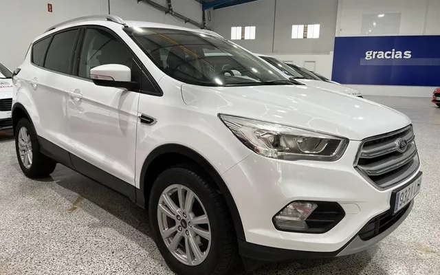 FORD Kuga Nuevo 1.5 EcoB. Auto S&S Trend+ 4x2 120