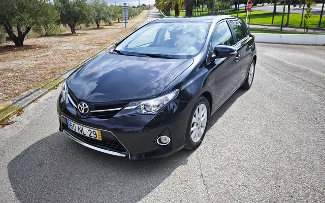 Toyota Auris 1.33 VVT-i Comfort+J16