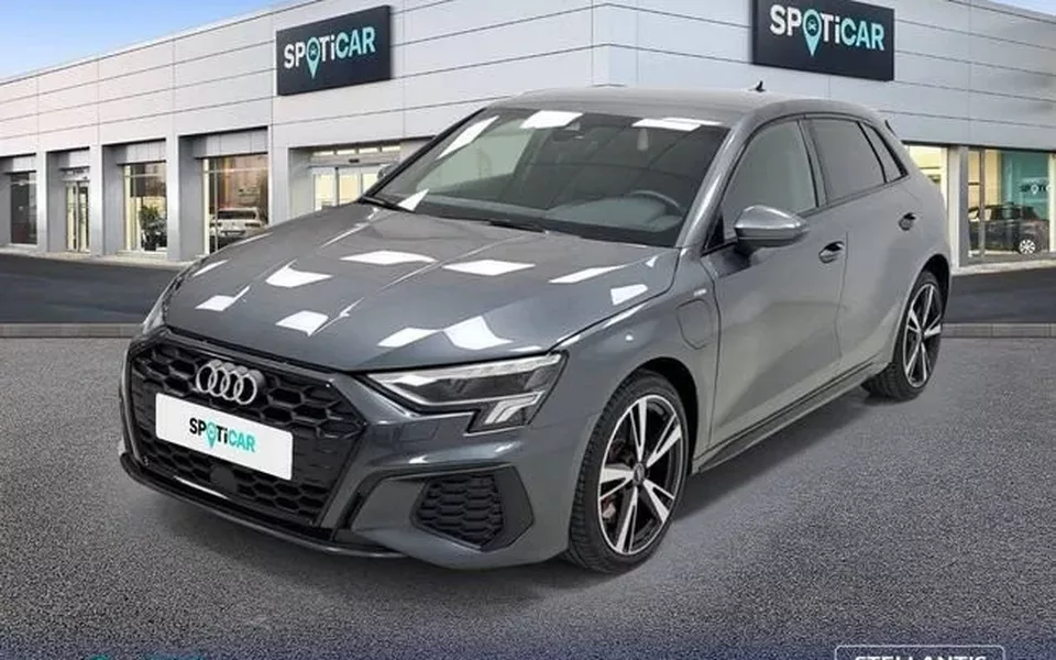 AUDI A3 Sportback Black 45 TFSI e Comp S tronic Black line edition