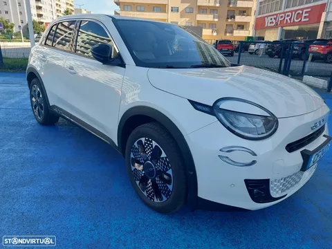 Fiat 600 1.2 Hybrid La Prima