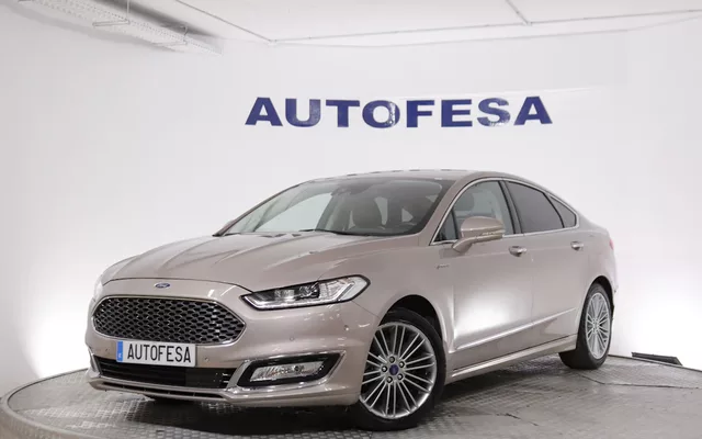Ford Mondeo MONDEO 2.0 HYBRID VIGNALE 187CV AUTO 4P # NAVY, CUERO
