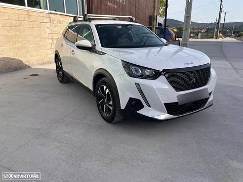 Peugeot 2008 1.2 PureTech Allure Pack