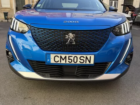 Peugeot e-2008