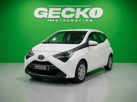 TOYOTA Aygo Aygo 70 x-play