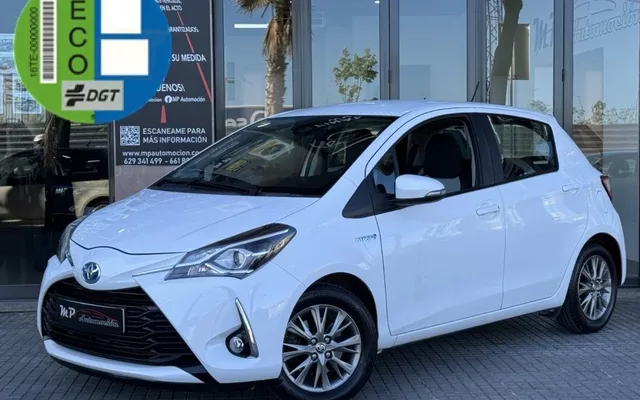 TOYOTA Yaris Yaris 100H 1.5 Active